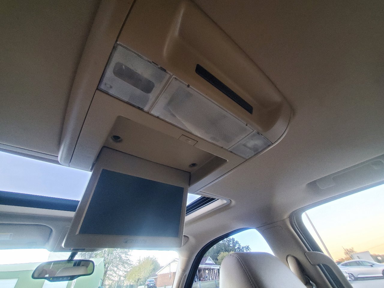 Used 2013 Chevrolet Tahoe LTZ image 35