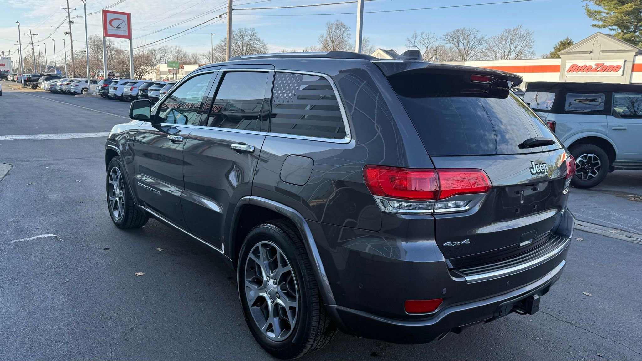 Used 2019 Jeep Grand Cherokee Overland image 4