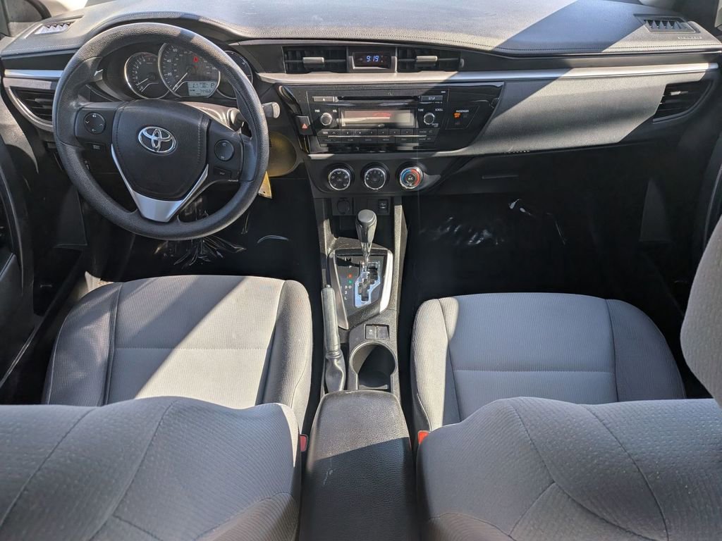 Used 2014 Toyota Corolla L FWD image 28