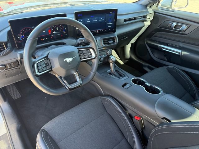 Used 2025 Ford Mustang EcoBoost image 10