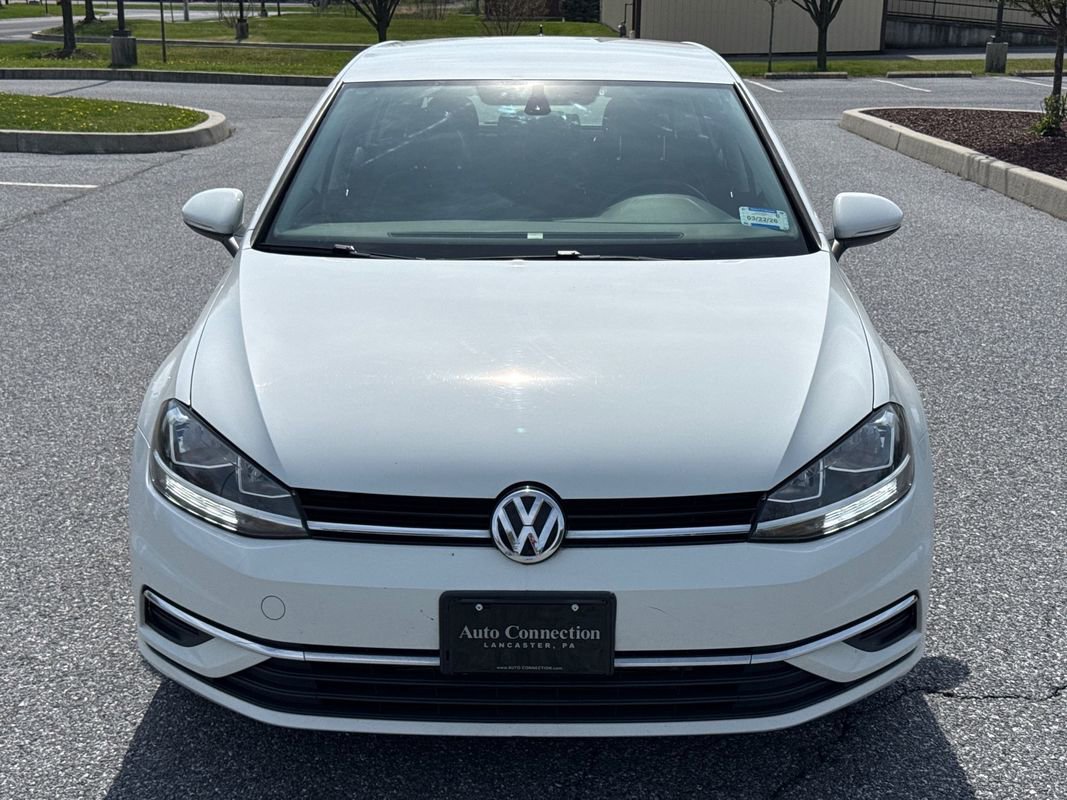 Used 2018 Volkswagen Golf S image 3