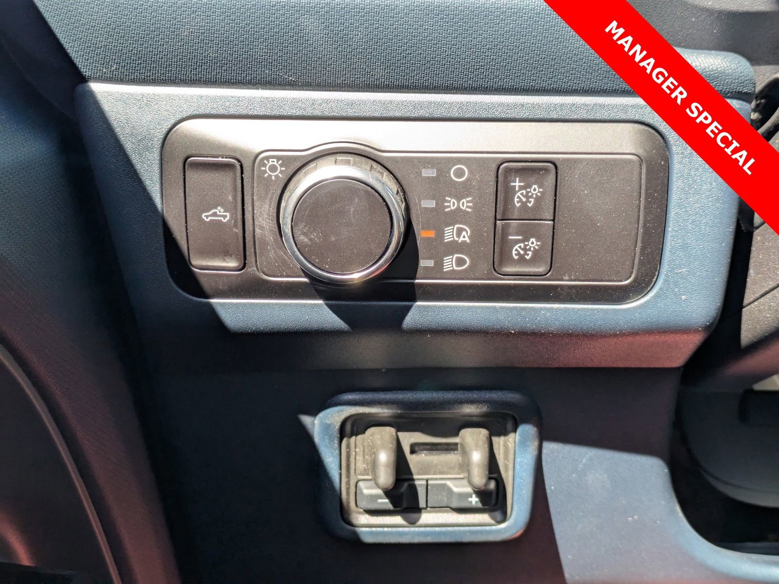 New 2025 Ford Maverick XLT w/ XLT Luxury Package image 25