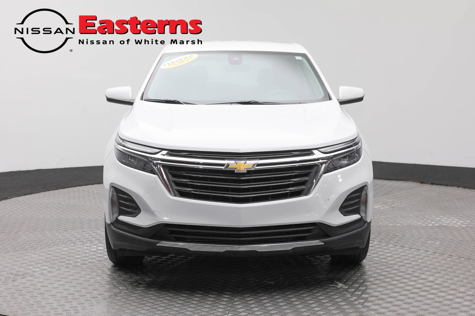 Used 2022 Chevrolet Equinox LT FWD image 2