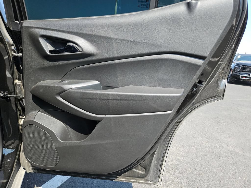 Certified 2026 Chevrolet Trax RS w/ Sunroof Package FWD image 27