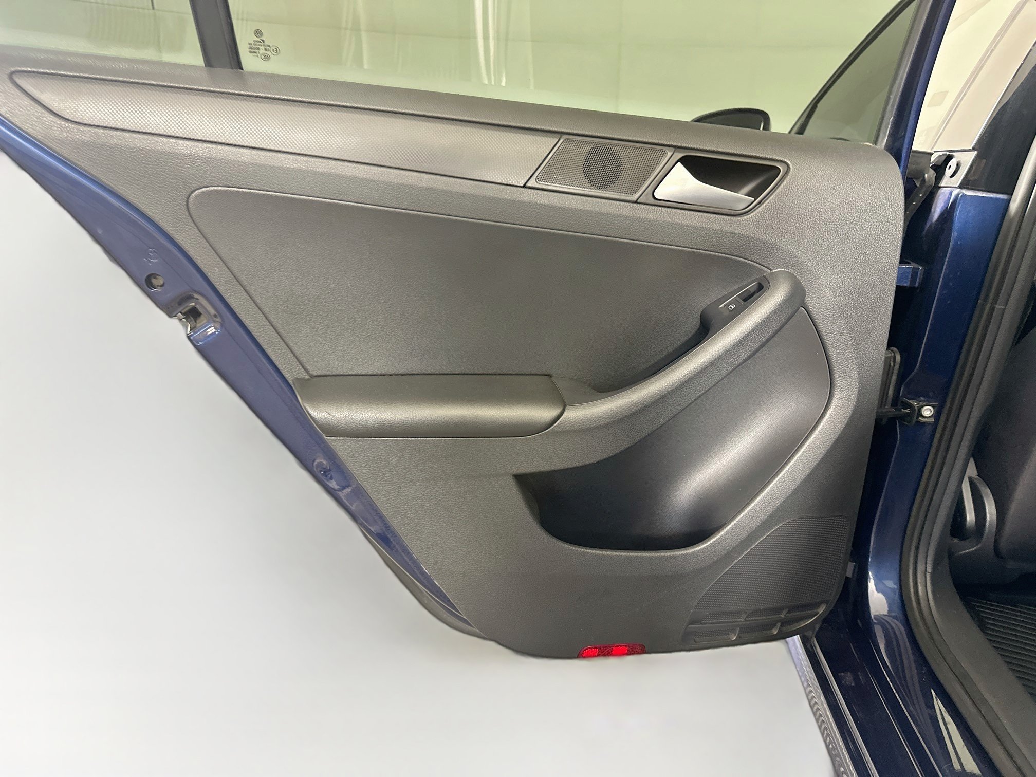 Used 2014 Volkswagen Jetta S FWD image 23