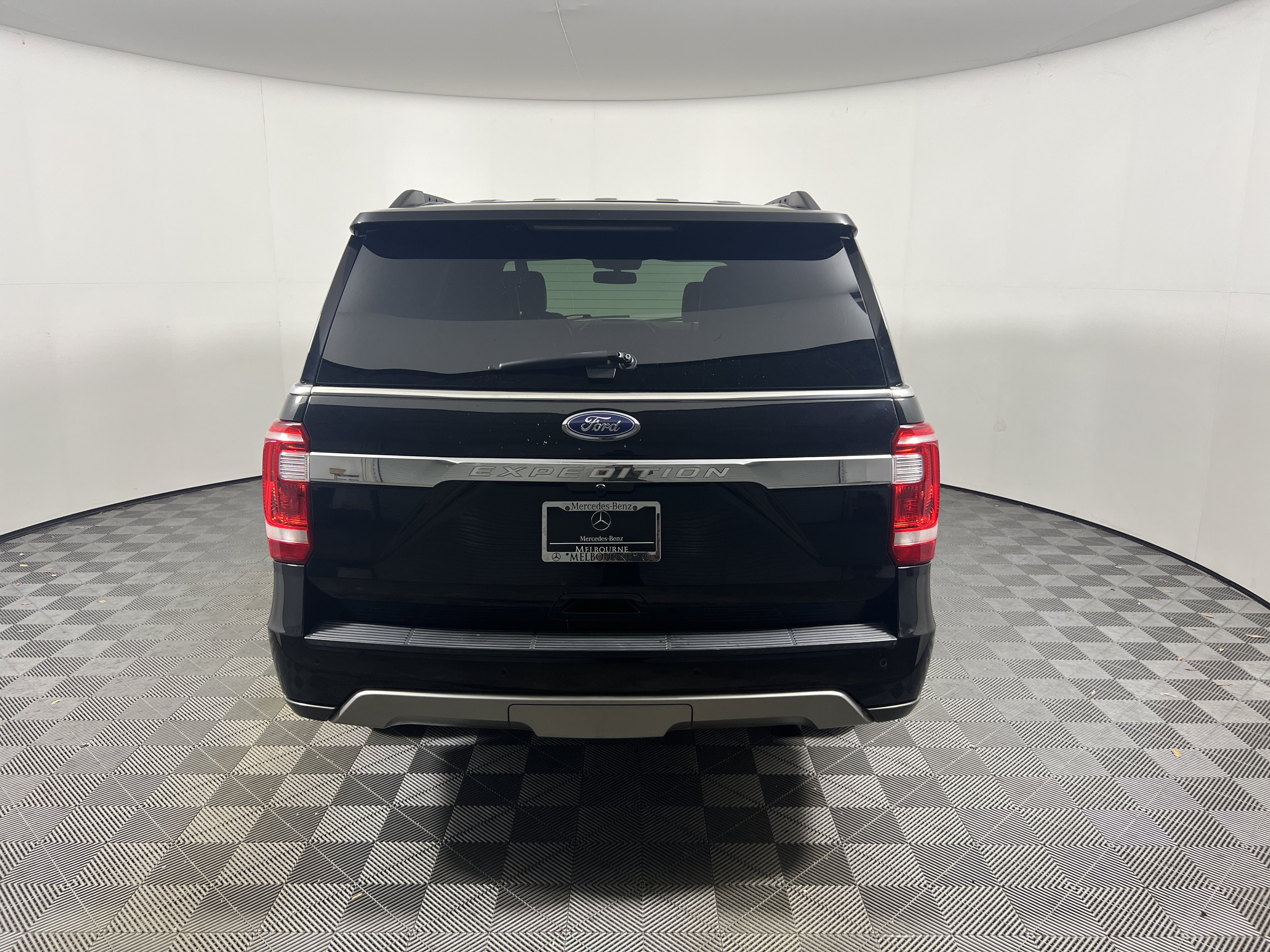 Used 2021 Ford Expedition XLT RWD image 4
