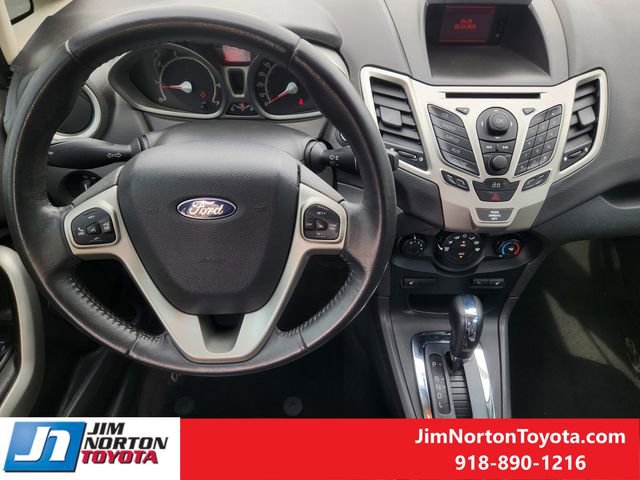 Used 2013 Ford Fiesta Titanium image 26