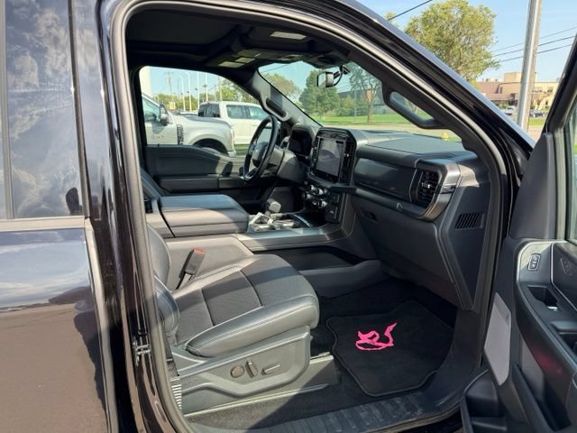 Used 2025 Ford F150 Lariat AWD/4WD image 13