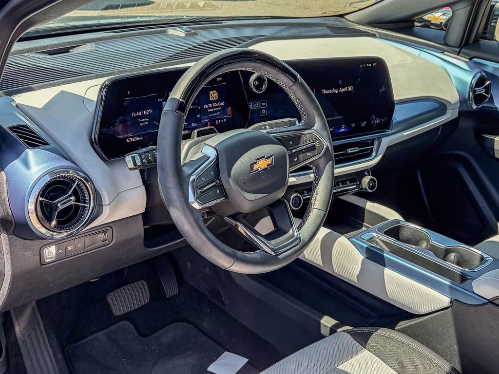 Used 2024 Chevrolet Equinox EV LT w/ Active Safety Package 3 AWD/4WD image 8