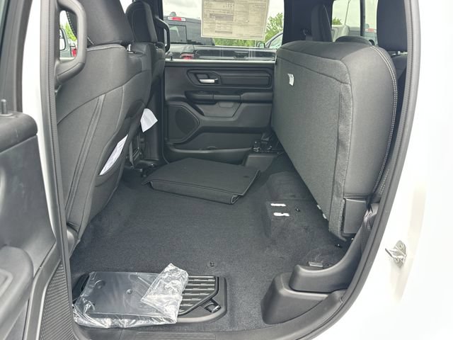New 2026 RAM 1500 Express AWD/4WD image 16
