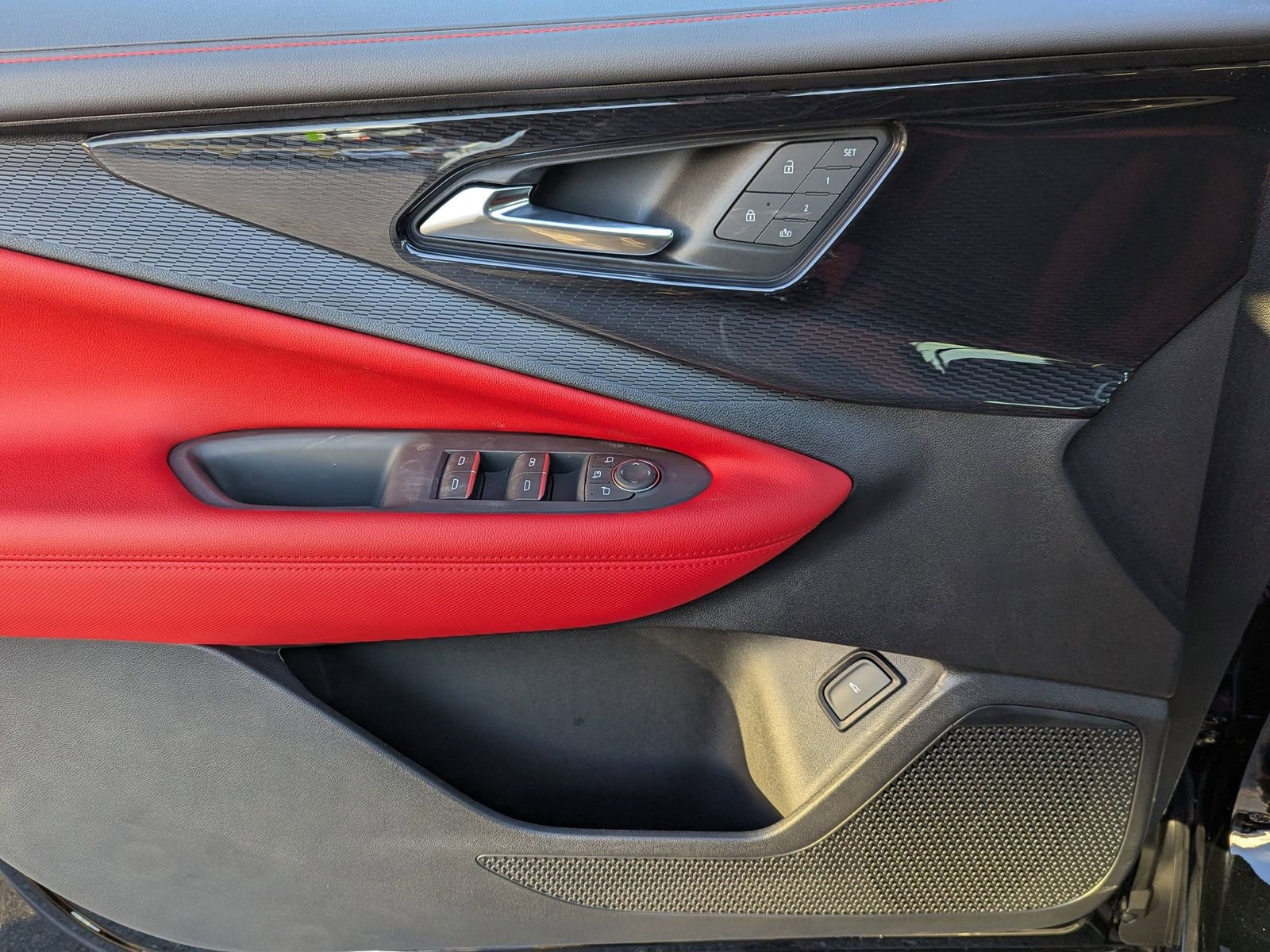 New 2025 Chevrolet Blazer EV RS image 16