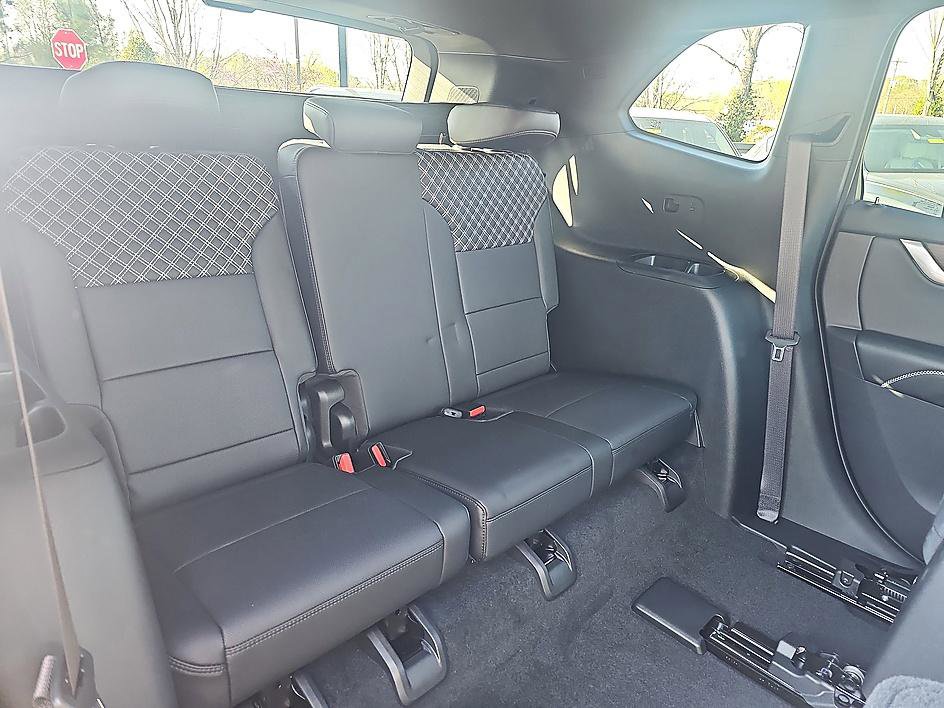 Used 2025 GMC Acadia Denali w/ Super Cruise Package image 29