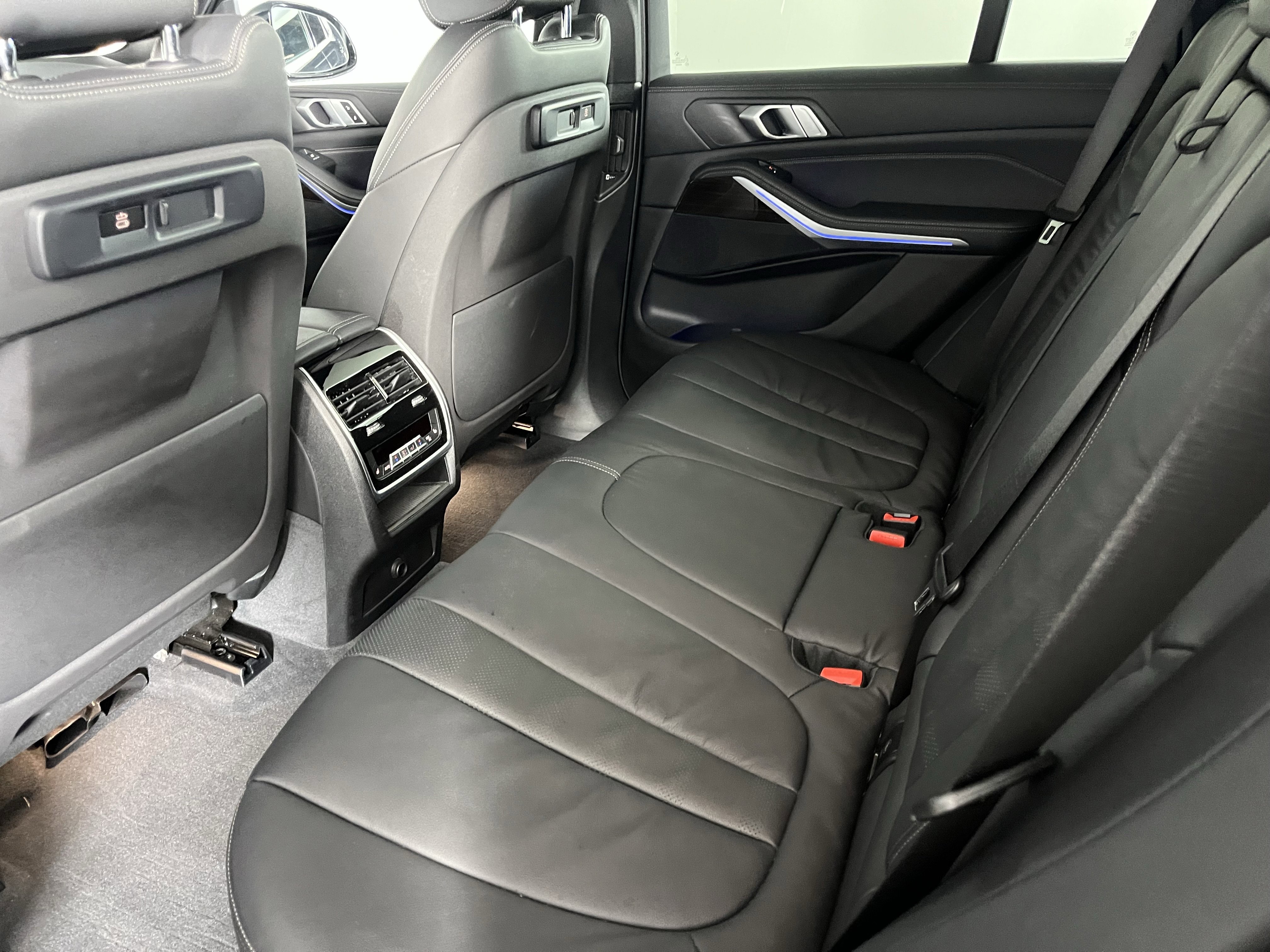 Used 2019 BMW X5 xDrive40i w/ Convenience Package image 16