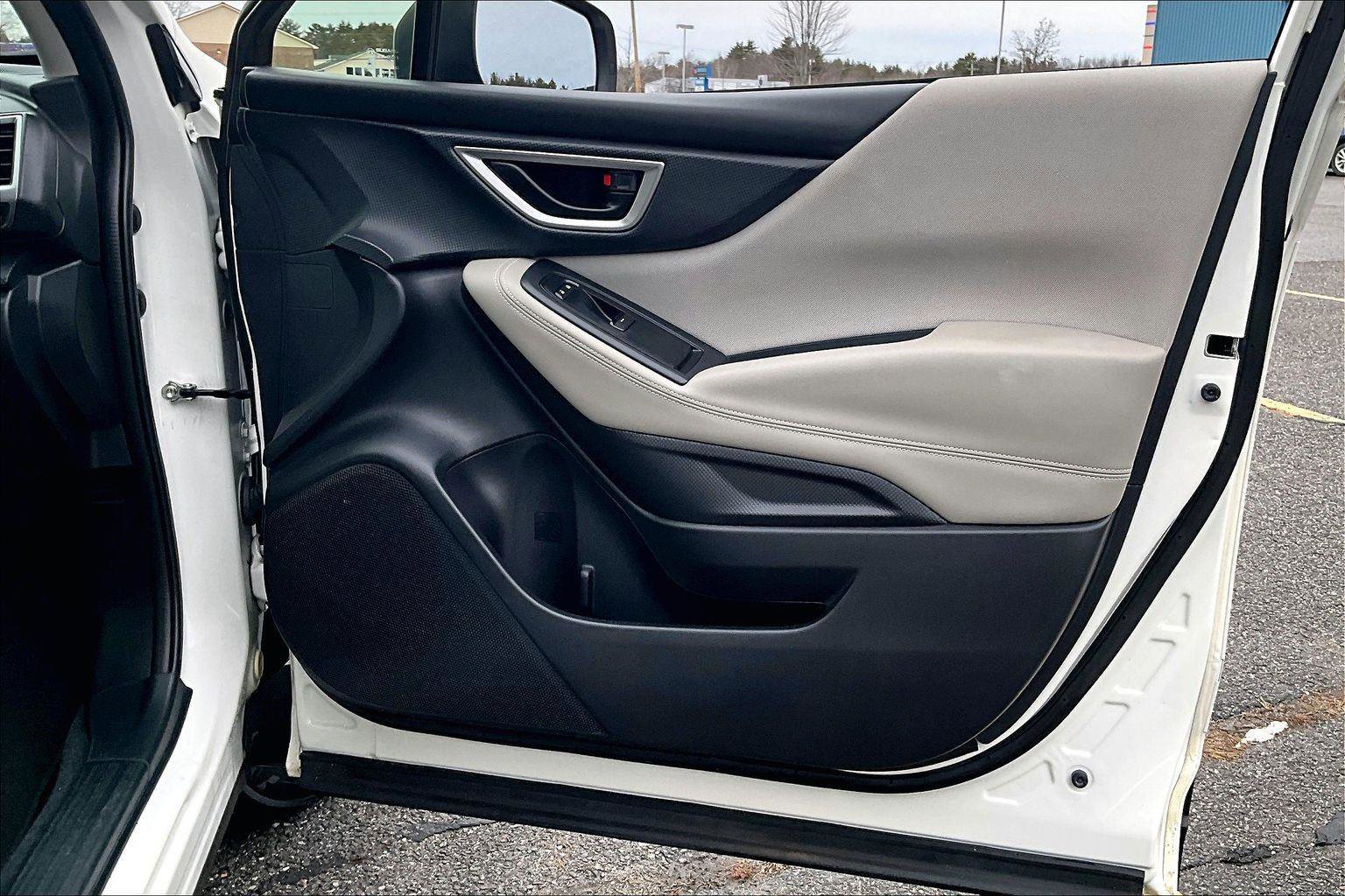 Used 2023 Subaru Forester Base image 20