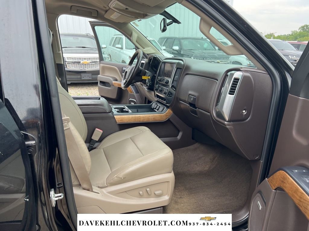 Used 2015 Chevrolet Silverado 2500 LTZ w/ LTZ Plus Package image 21