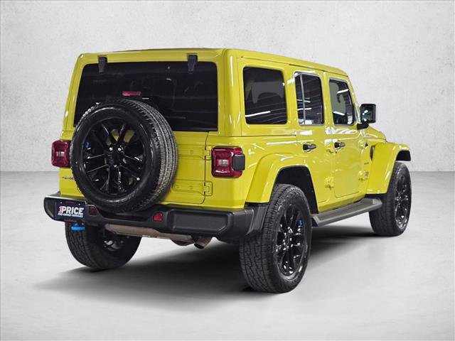 Used 2022 Jeep Wrangler Unlimited Sahara w/ Cold Weather Group AWD/4WD image 5
