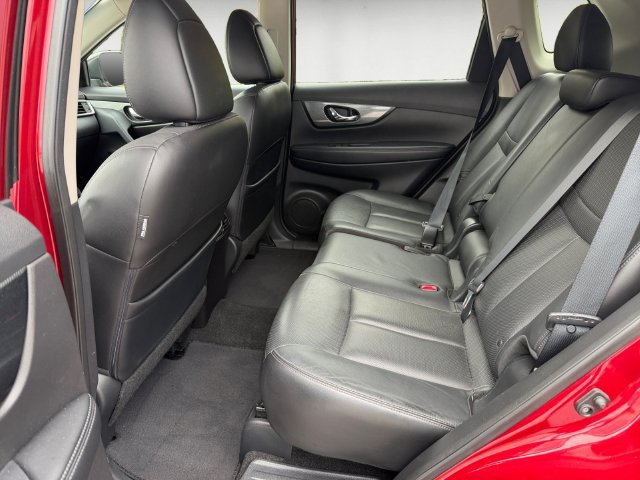 Used 2015 Nissan Rogue SL w/ SL Premium Package AWD/4WD image 13
