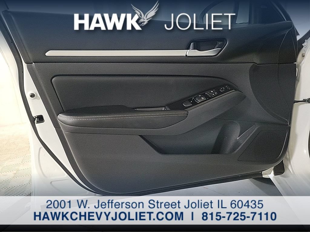 Used 2025 Nissan Altima 2.5 SL AWD/4WD image 21