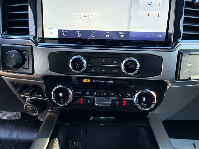Used 2022 Ford F350 Platinum w/ Tremor Off-Road Package image 29