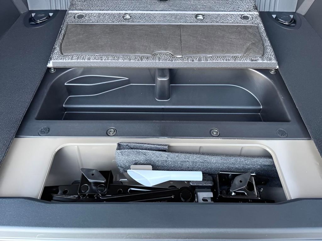 New 2025 Ford Bronco Outer Banks w/ Sasquatch Package image 16