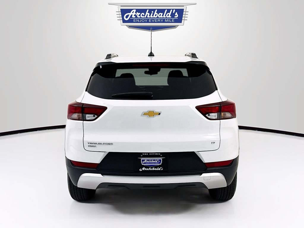 Used 2023 Chevrolet TrailBlazer LT AWD/4WD image 6
