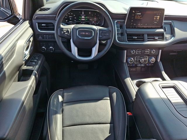 Used 2023 GMC Yukon SLT w/ SLT Premium Package image 12