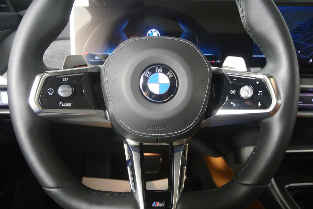 Used 2025 BMW 740i RWD image 18