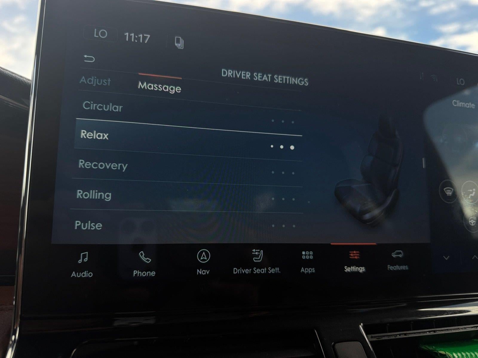 Used 2022 Lincoln Navigator Reserve AWD/4WD image 20