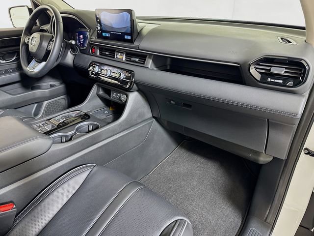 Used 2025 Honda Pilot Elite image 30