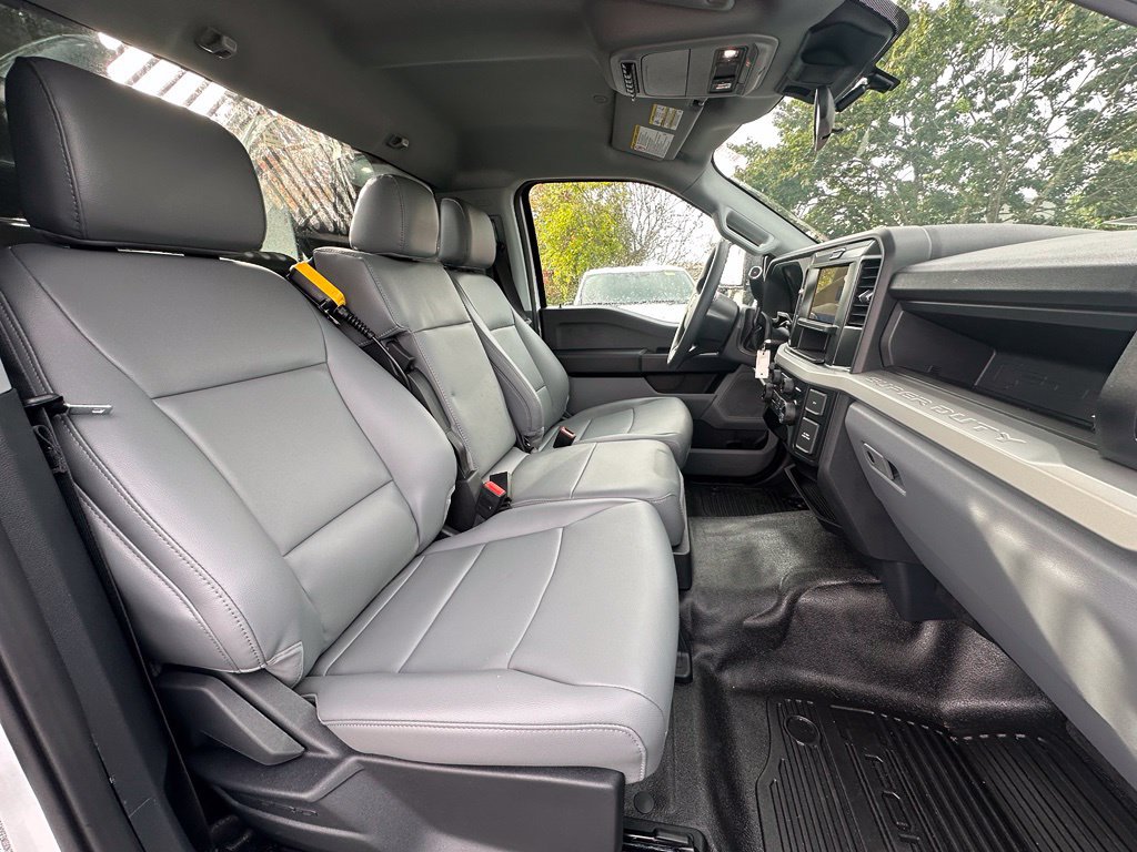 New 2026 Ford F550 4x4 Regular Cab Super Duty image 23