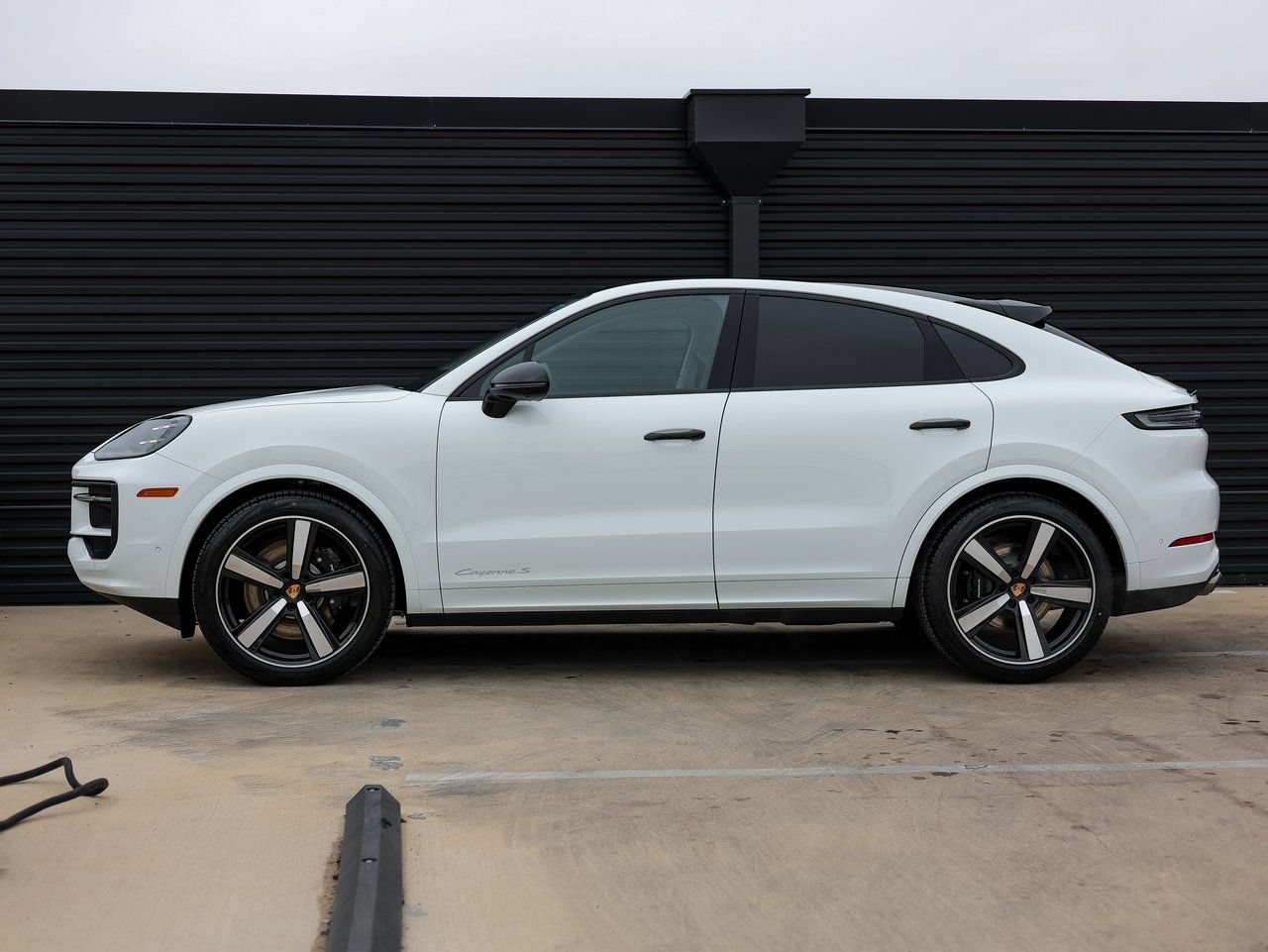 New 2026 Porsche Cayenne S AWD/4WD image 2