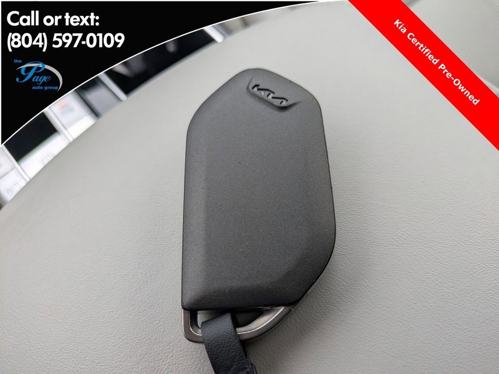 Used 2024 Kia Telluride EX image 30
