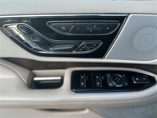 Used 2019 Lincoln Navigator L Reserve w/ Cargo Package image 14