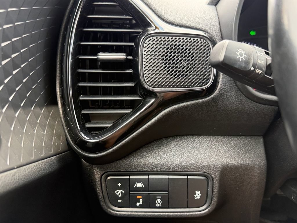 Used 2020 Kia Soul EX w/ Option Group 015 FWD image 20