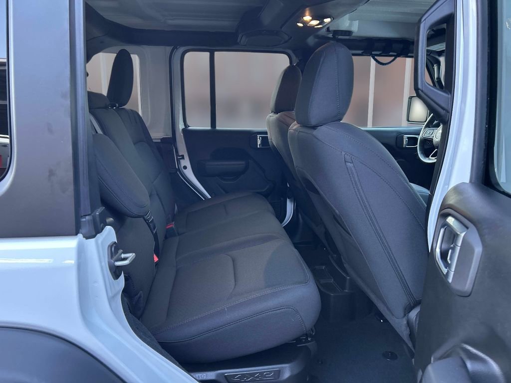 Used 2023 Jeep Wrangler Unlimited w/ Dual Top Group image 16