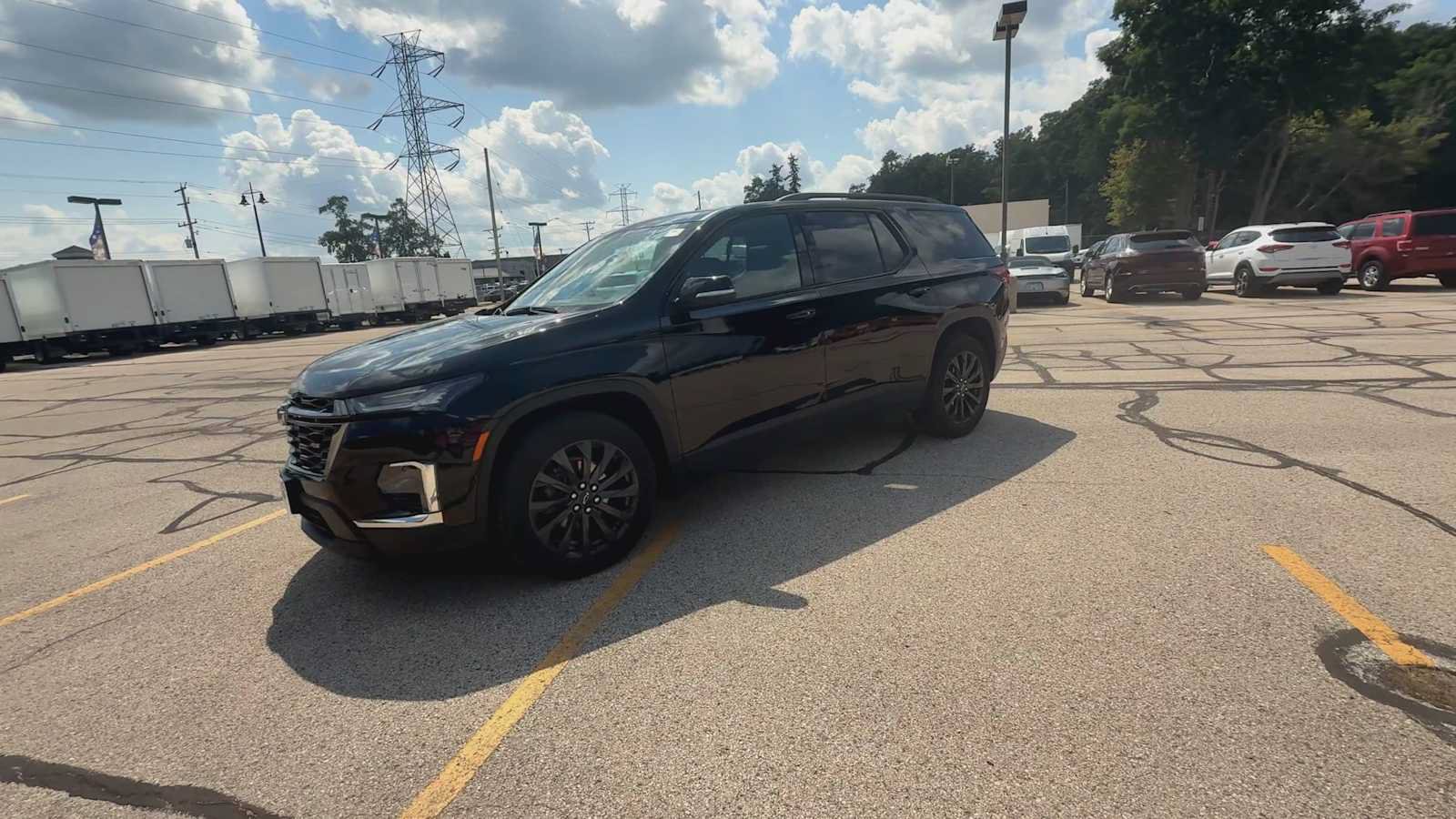 Used 2023 Chevrolet Traverse RS AWD/4WD image 4