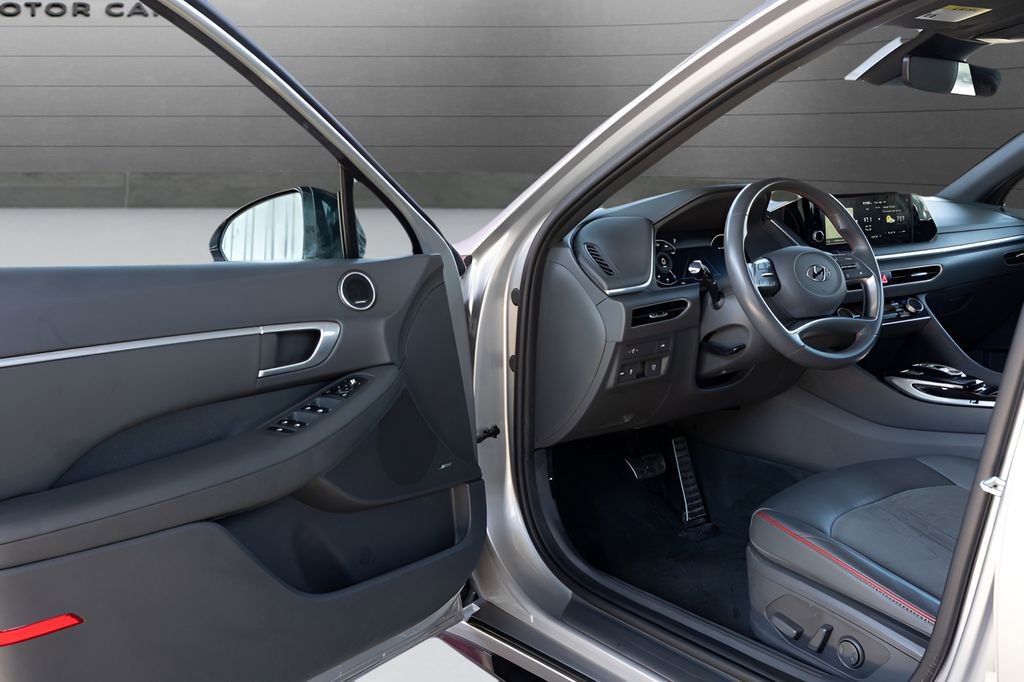 Used 2020 Hyundai Sonata SEL Plus w/ Tech Package image 34