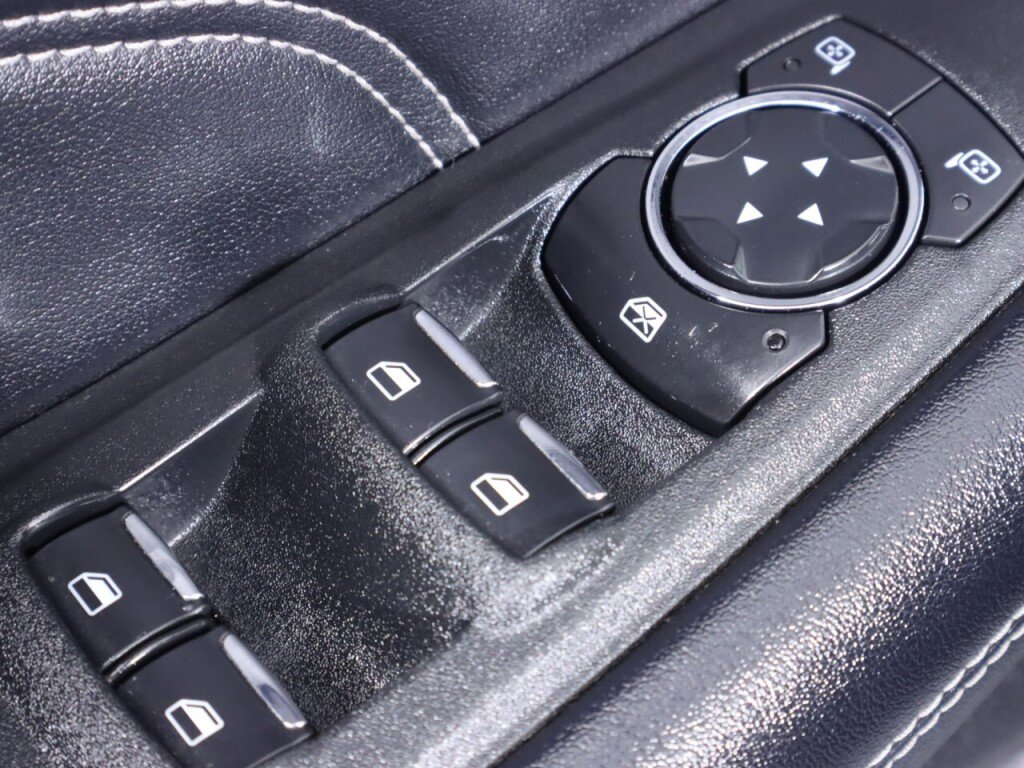 Used 2022 Ford Edge Titanium image 26