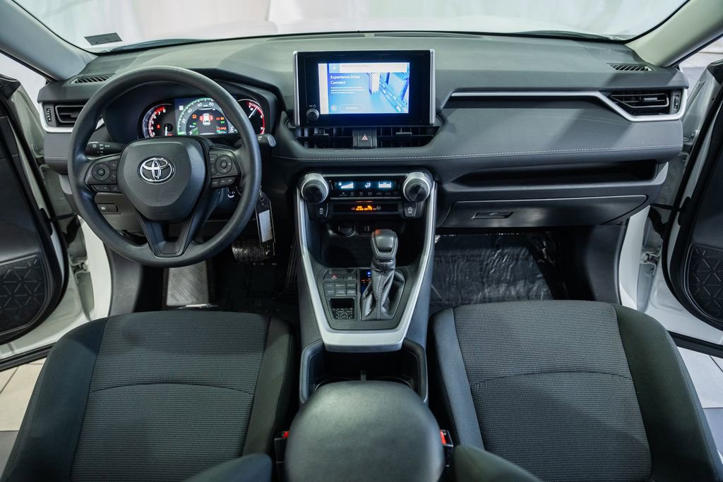 Used 2024 Toyota RAV4 LE image 16