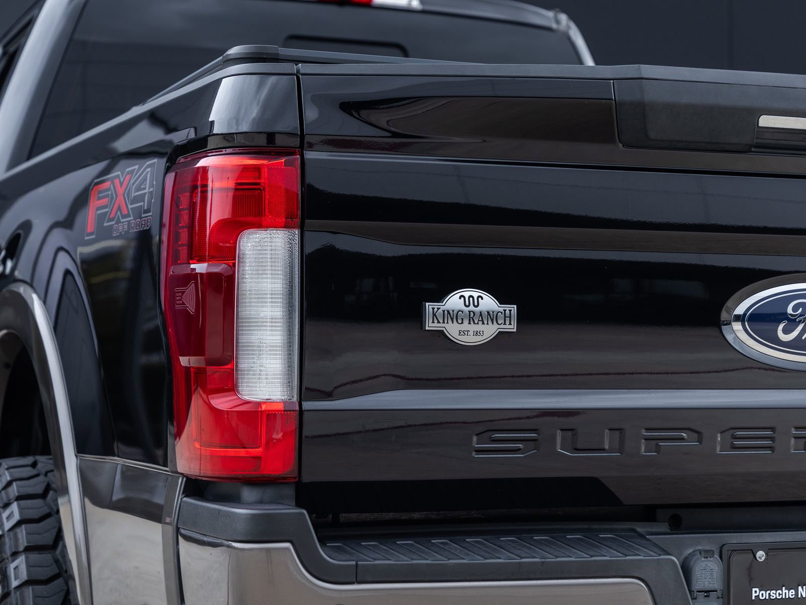 Used 2019 Ford F250 King Ranch w/ King Ranch Ultimate Package AWD/4WD image 12