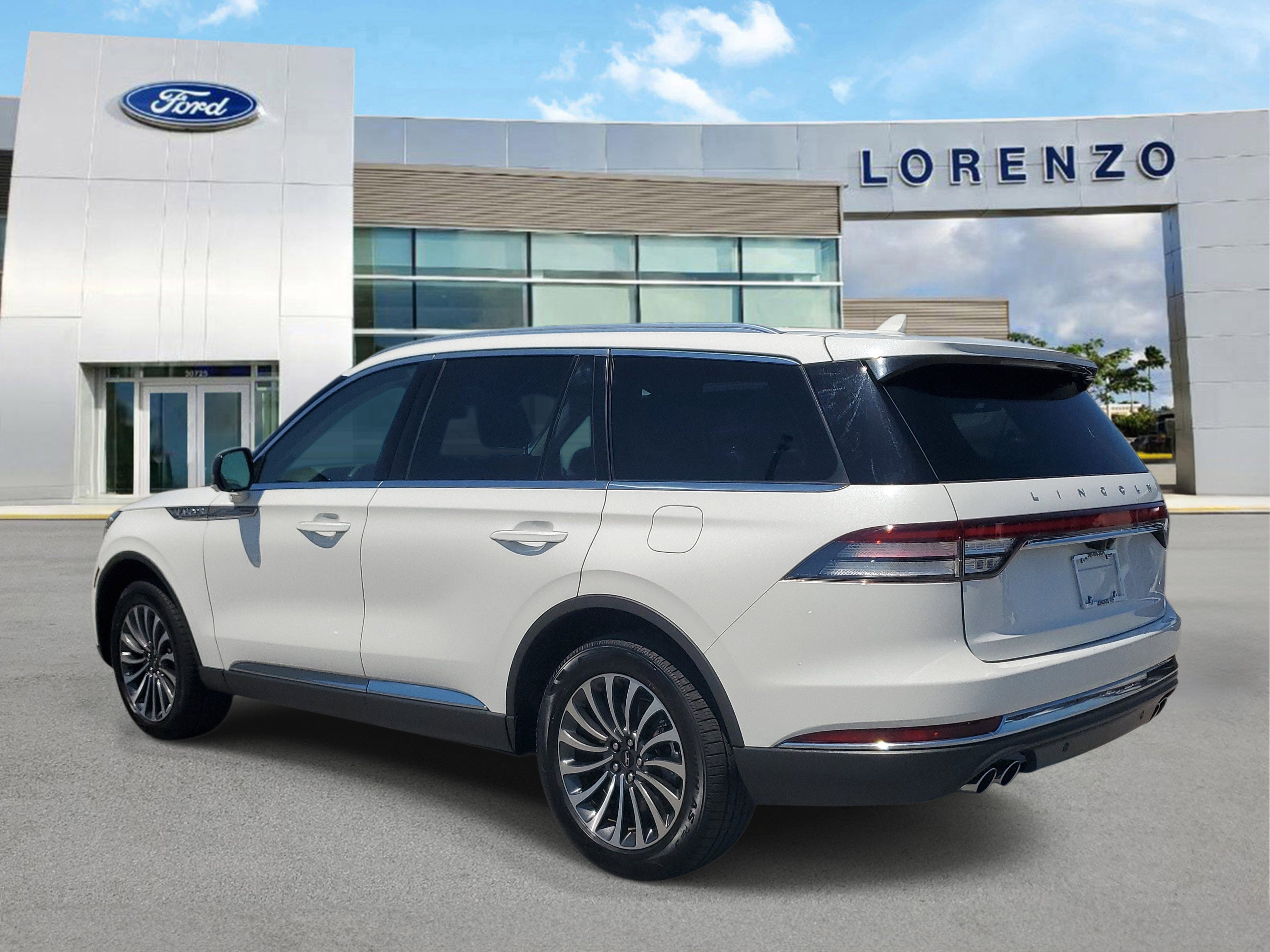 Used 2022 Lincoln Aviator Reserve image 7