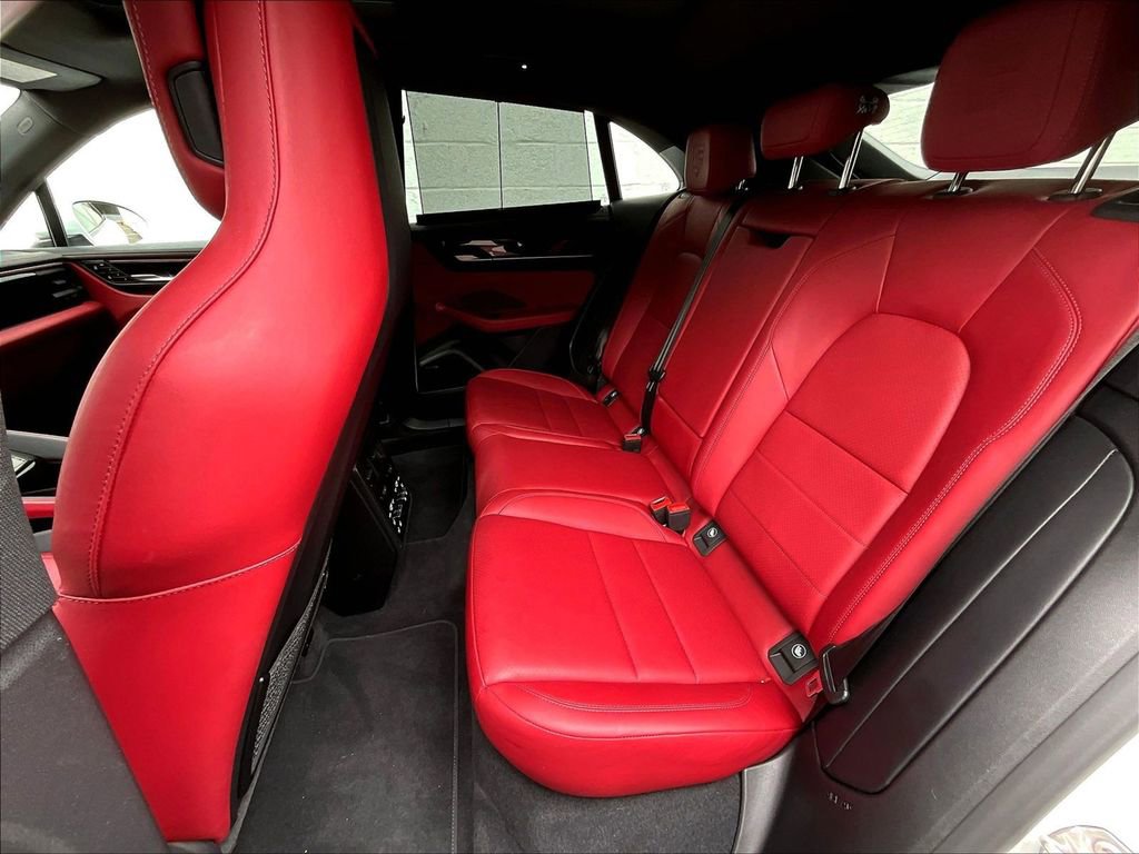 Used 2025 Porsche Macan 4 Electric image 22