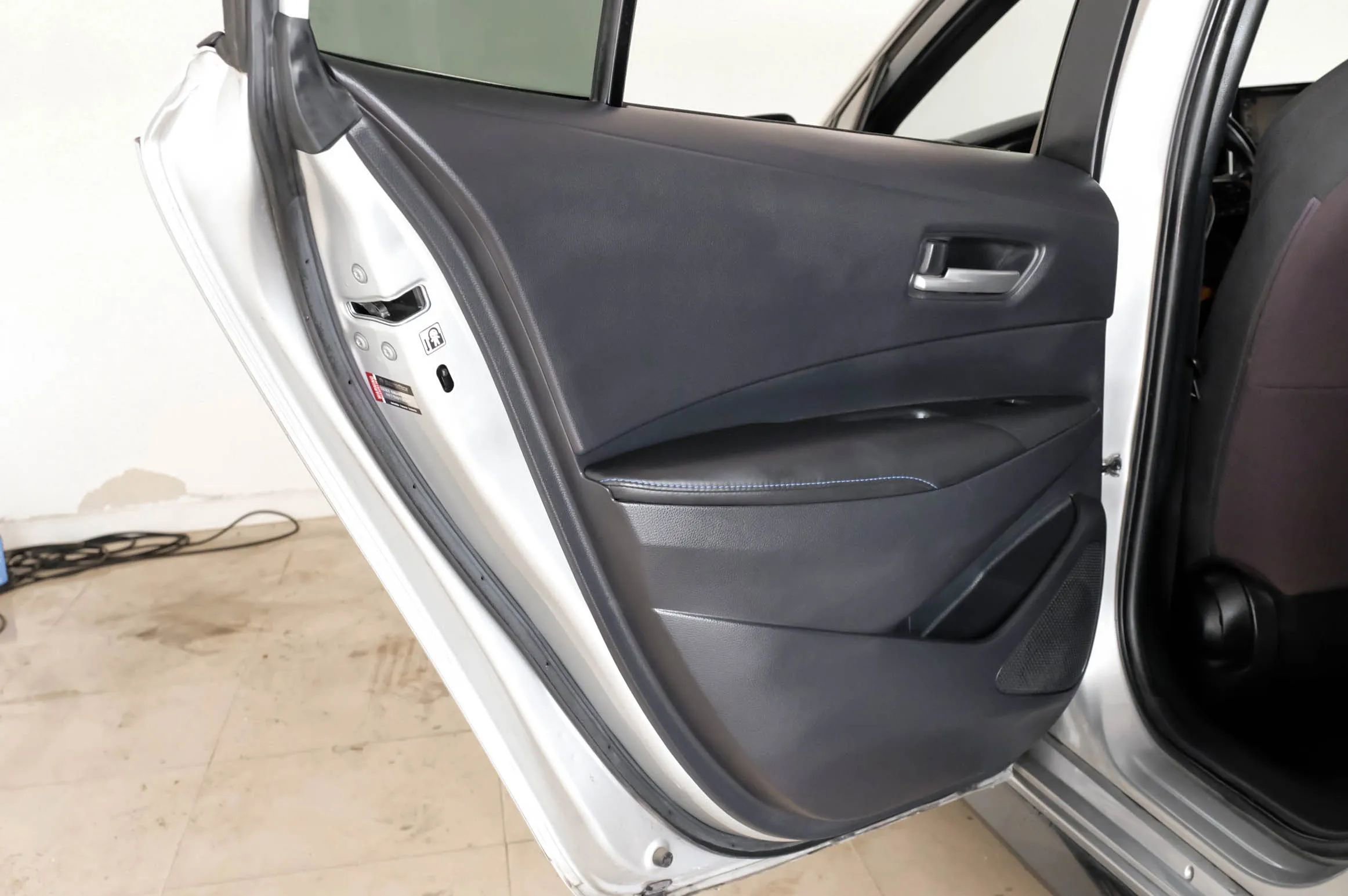 Used 2020 Toyota Corolla SE FWD image 50