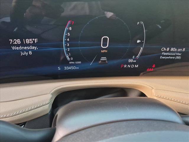 Used 2024 Cadillac XT4 Luxury w/ Cold Weather Package FWD image 11