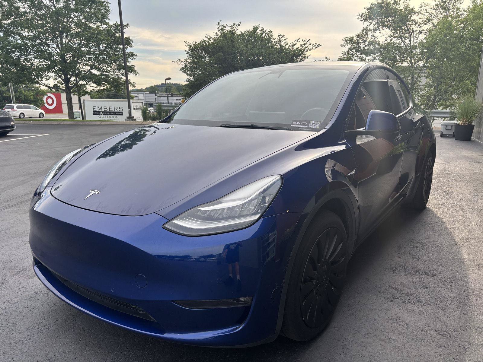Used 2021 Tesla Model Y Long Range AWD/4WD image 5