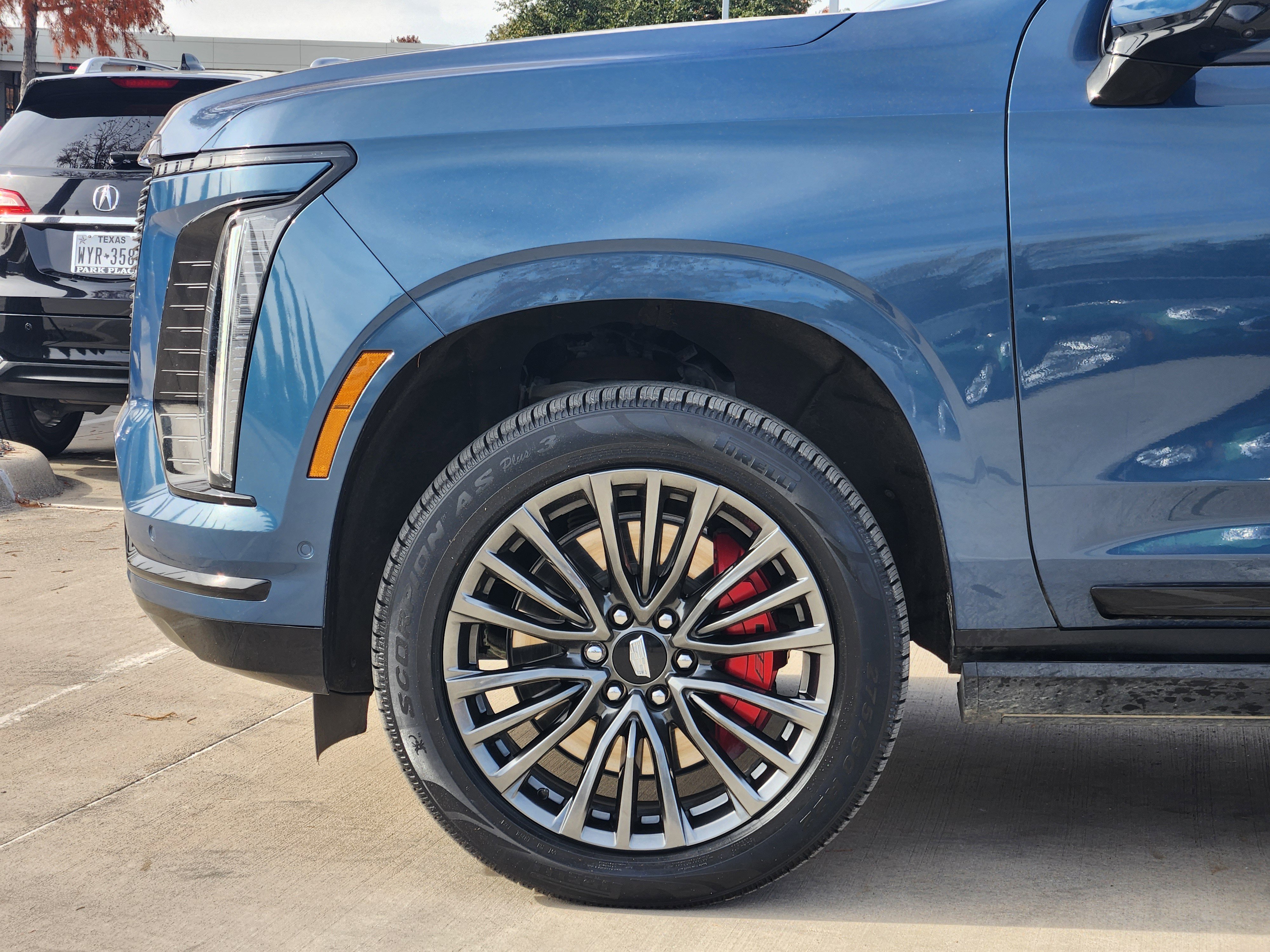 Used 2025 Cadillac Escalade ESV Sport Platinum image 9