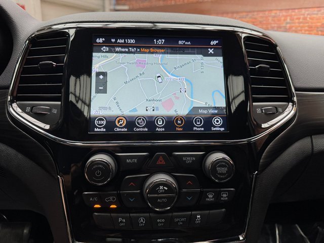 Used 2022 Jeep Grand Cherokee Laredo X image 19