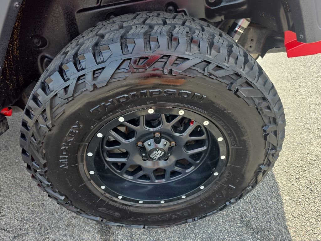 Used 2018 Jeep Wrangler Sport AWD/4WD image 6