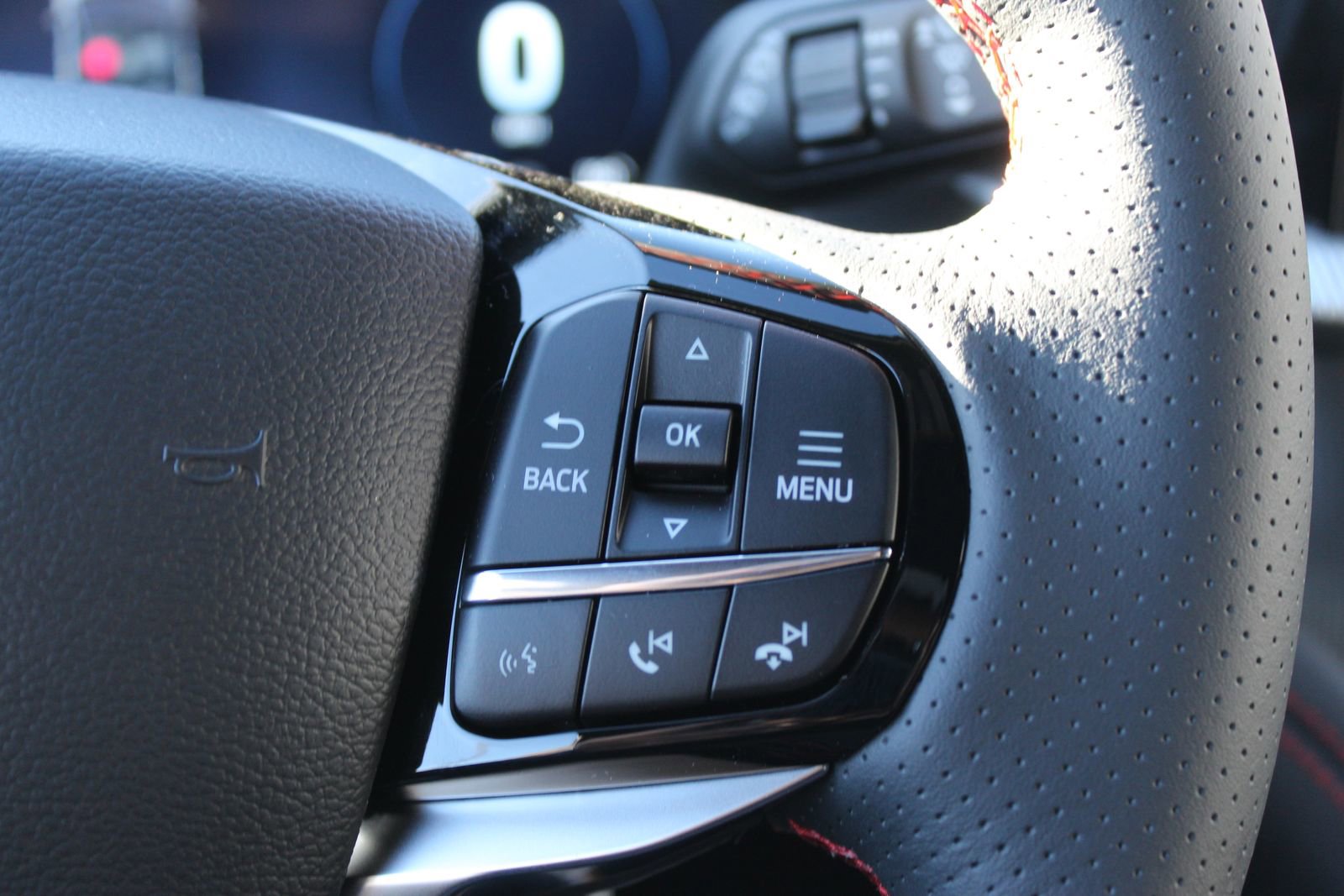 New 2026 Ford Explorer ST-Line w/ ST-Line Street Pack image 24