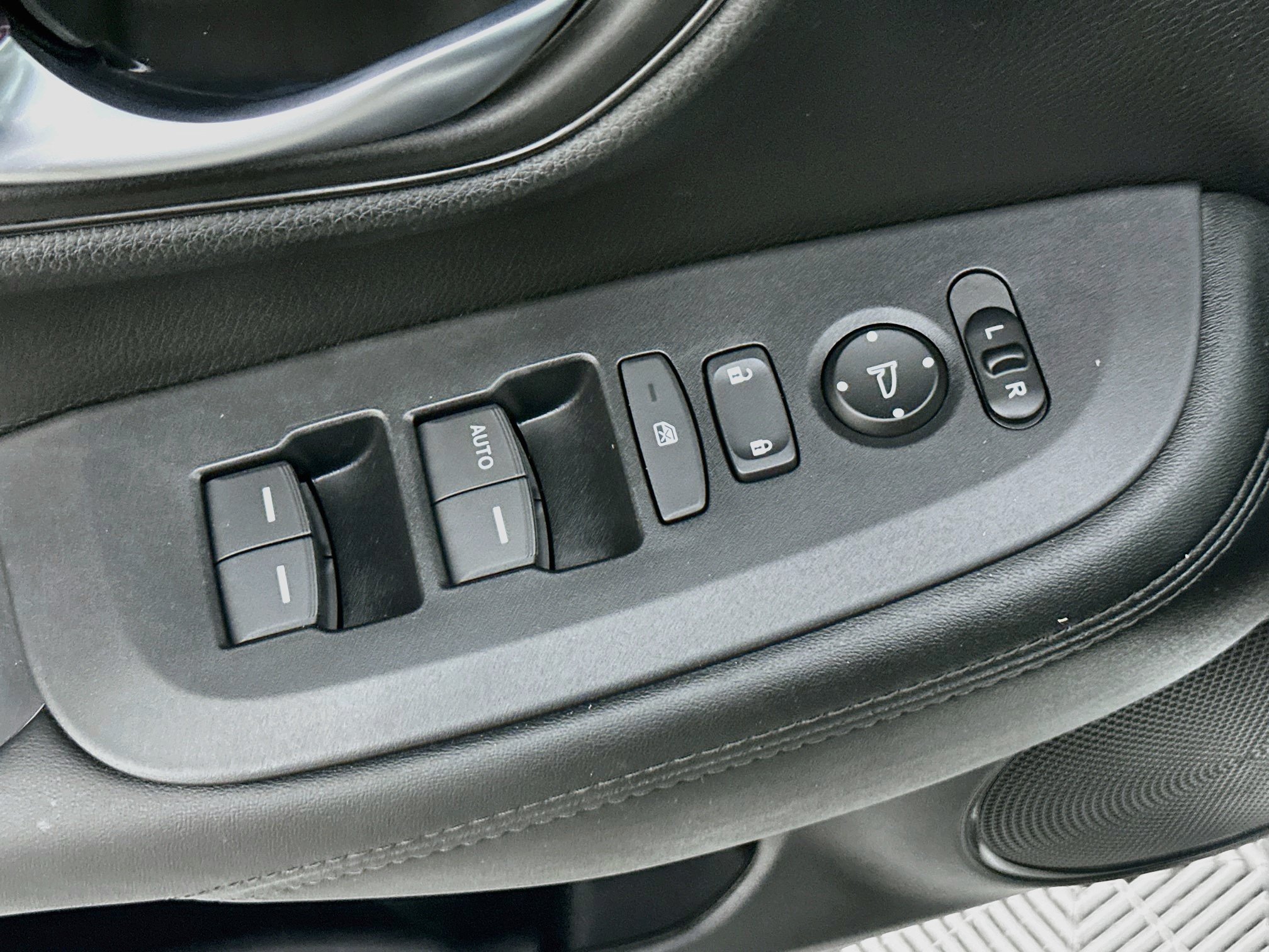 Used 2026 Honda HR-V LX image 15
